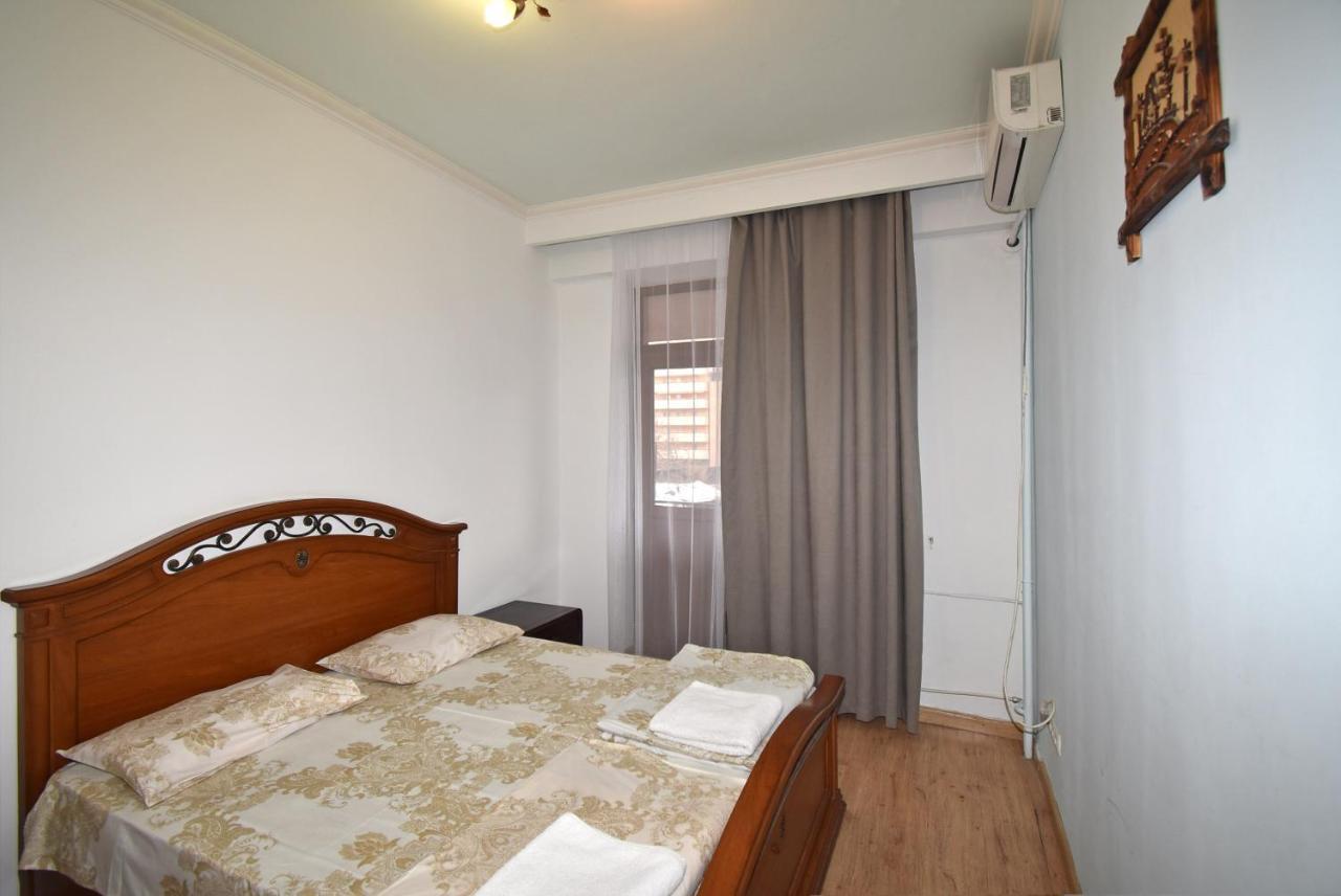 Armenak Apartment 5-Комнатная Yerevan Exterior foto