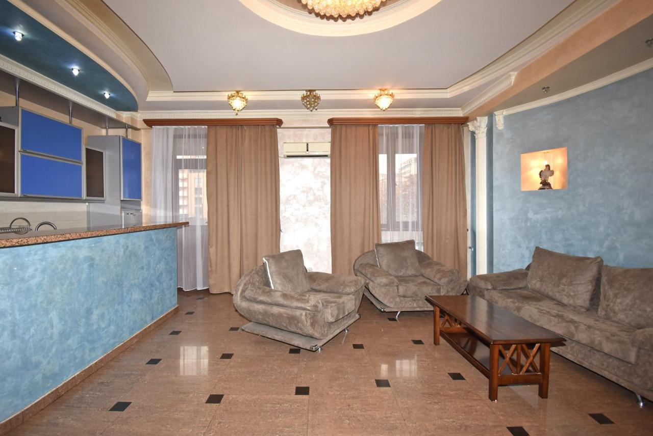 Armenak Apartment 5-Комнатная Yerevan Exterior foto