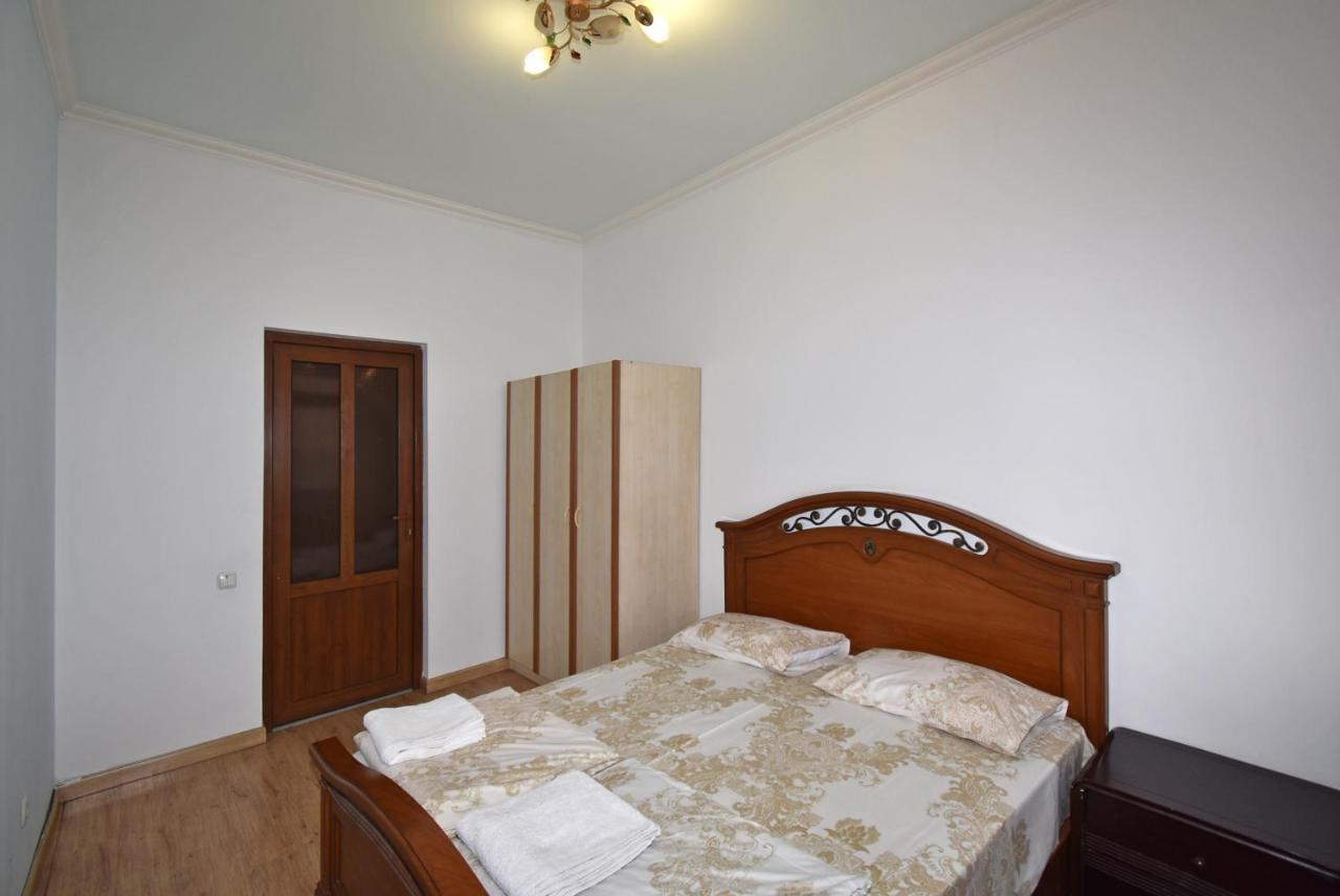 Armenak Apartment 5-Комнатная Yerevan Exterior foto
